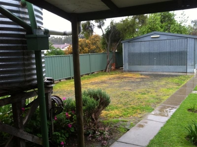 15 Hart Street, Rochester VIC 3561