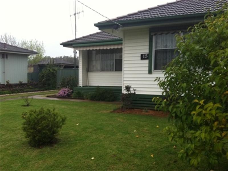15 Hart Street, Rochester VIC 3561