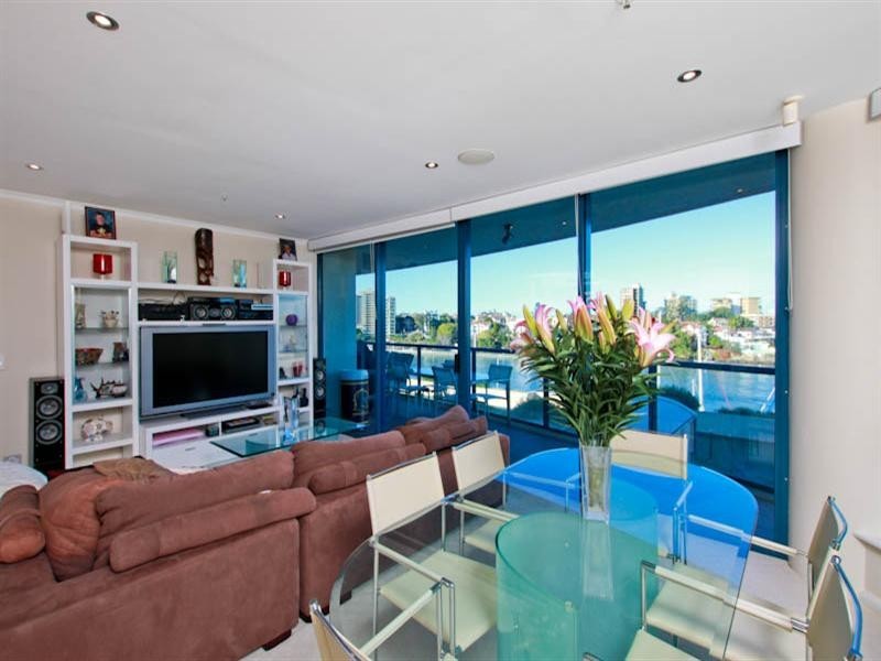 22/8 Goodwin Street, Kangaroo Point QLD 4169