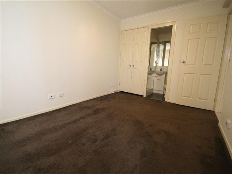 235 Main Street, Kangaroo Point QLD 4169