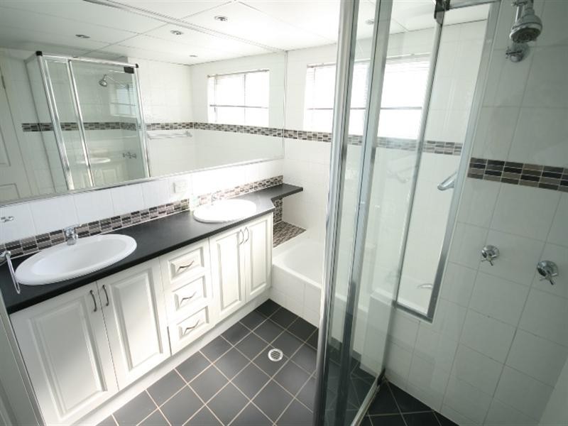 235 Main Street, Kangaroo Point QLD 4169