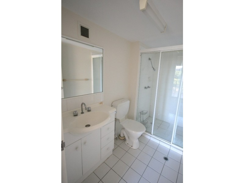 75 Thorn Street, Kangaroo Point QLD 4169