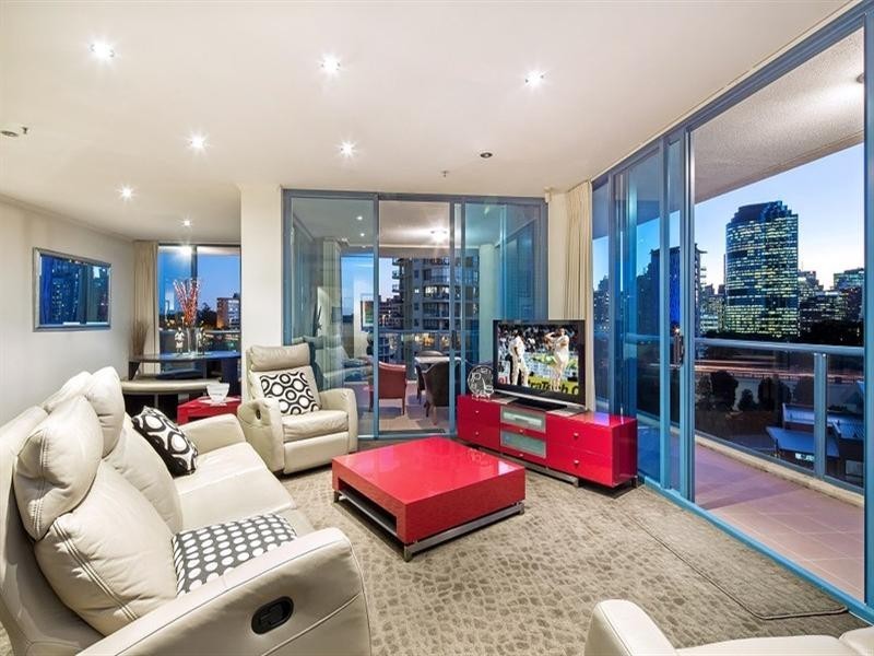 8 Goodwin Street, Kangaroo Point QLD 4169