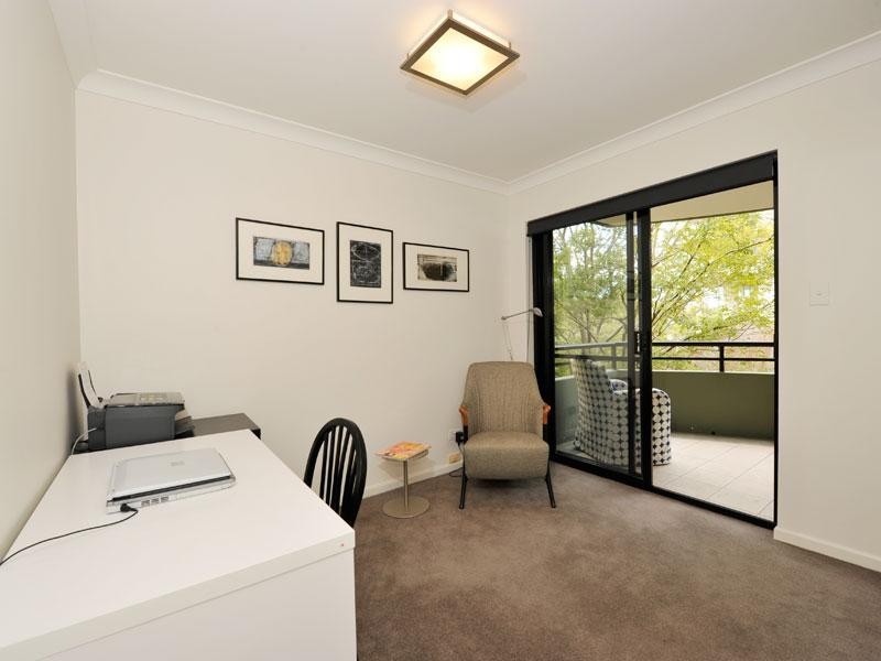 39 Cairns Street, Kangaroo Point QLD 4169