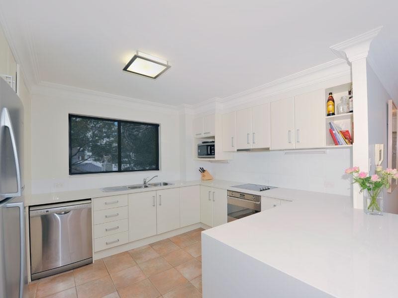 39 Cairns Street, Kangaroo Point QLD 4169