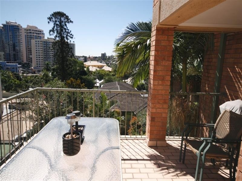 17/45 Lambert Street, Kangaroo Point QLD 4169