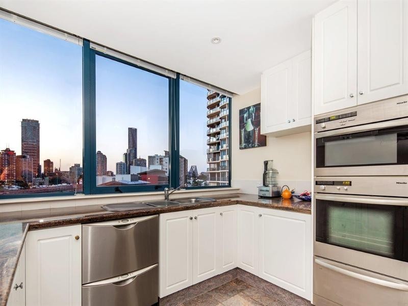 44/2 Goodwin Street, Kangaroo Point QLD 4169