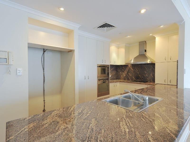 21 Pixley Street, Kangaroo Point QLD 4169