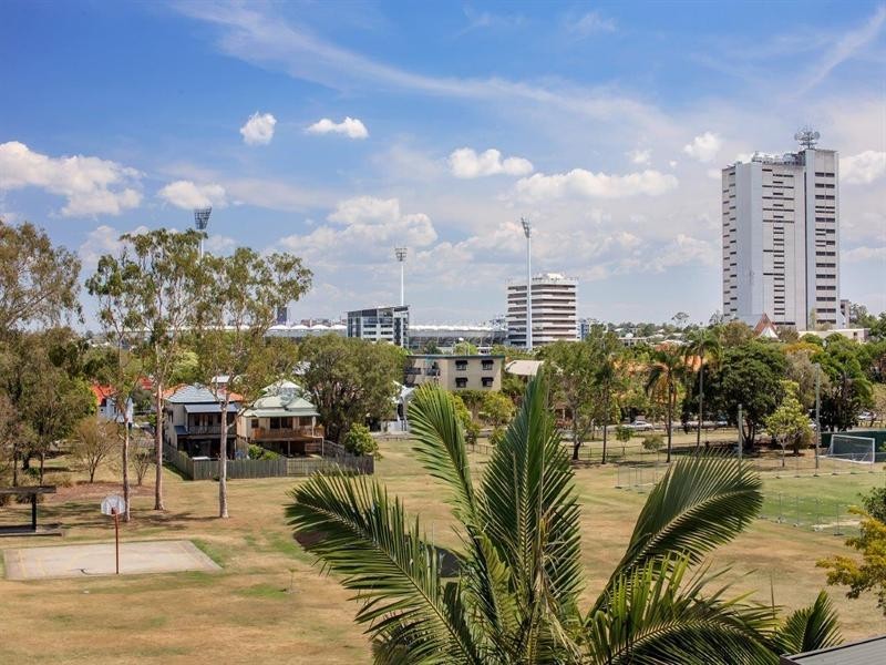 12/190 Wellington Road, East Brisbane QLD 4169