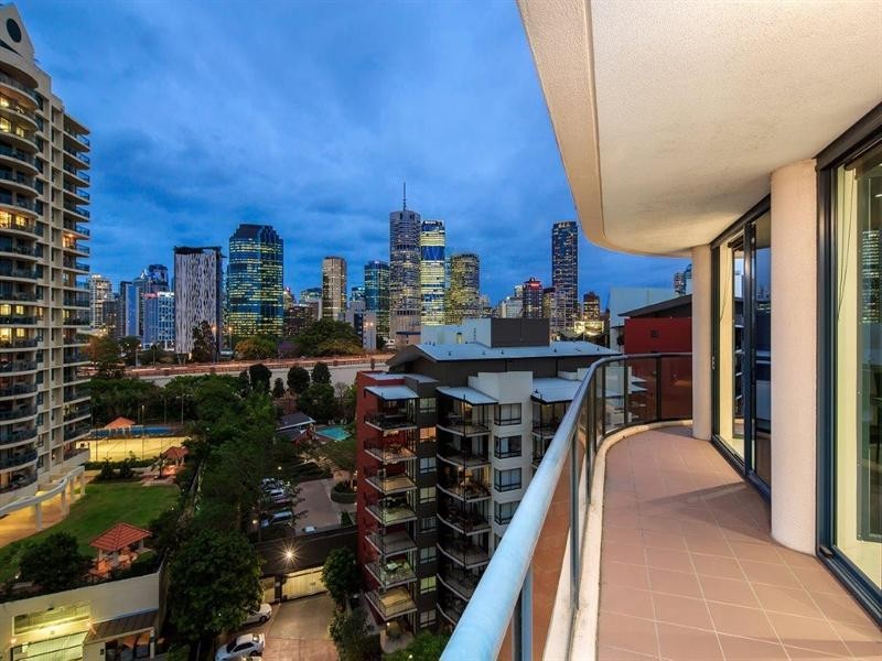 44/8 Goodwin Street, Kangaroo Point QLD 4169