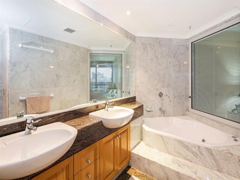 44/8 Goodwin Street, Kangaroo Point QLD 4169