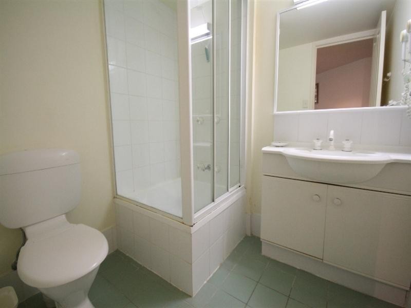 85 Deakin Street, Kangaroo Point QLD 4169