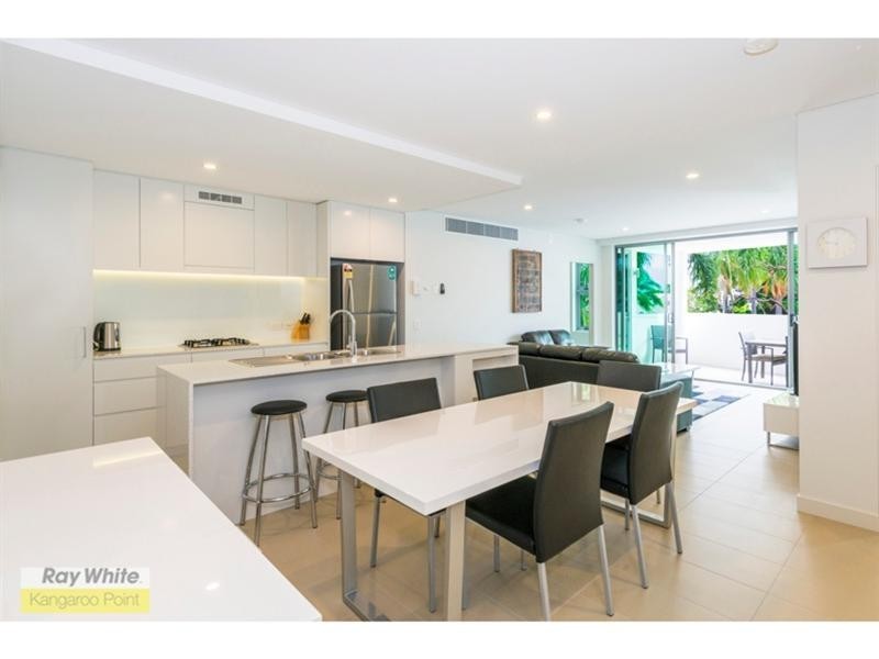 25 Anderson Street, Kangaroo Point QLD 4169
