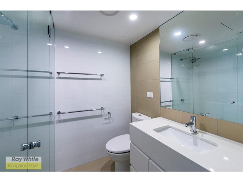 25 Anderson Street, Kangaroo Point QLD 4169