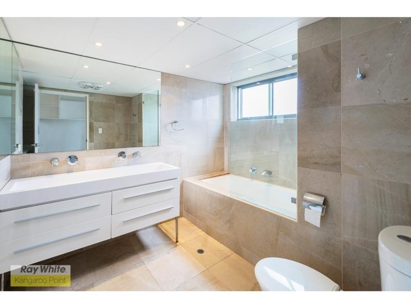 245 Main Street, Kangaroo Point QLD 4169