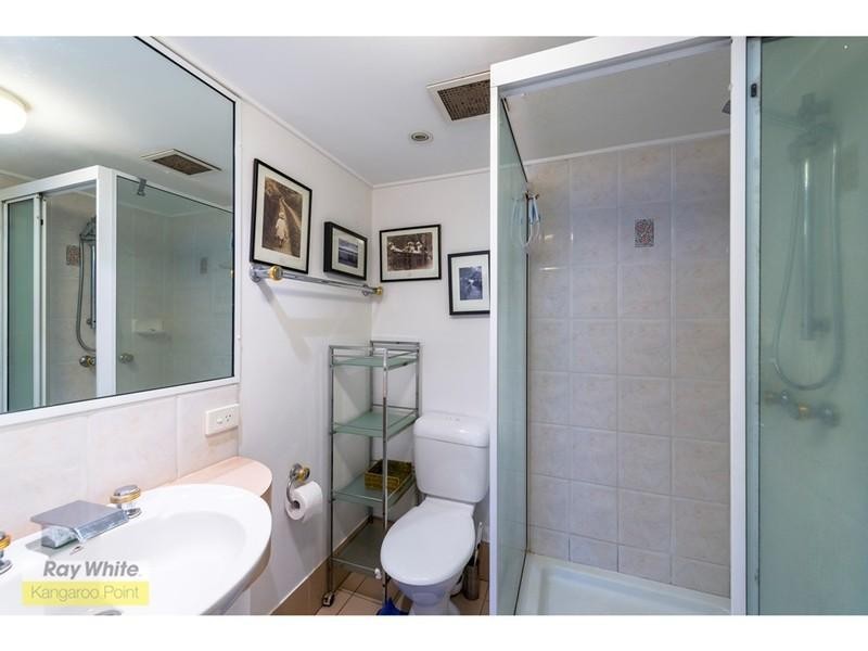 123 Main Street, Kangaroo Point QLD 4169