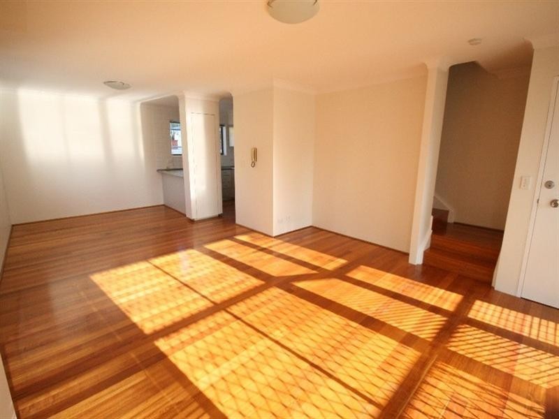 45 Lambert Street, Kangaroo Point QLD 4169