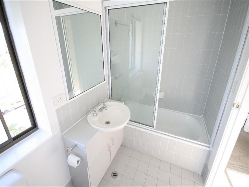 45 Lambert Street, Kangaroo Point QLD 4169