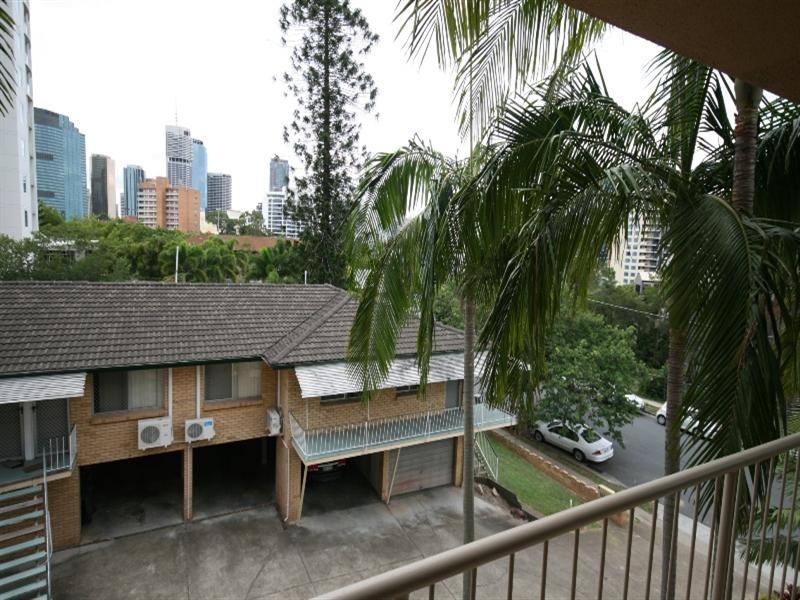 45 Lambert Street, Kangaroo Point QLD 4169