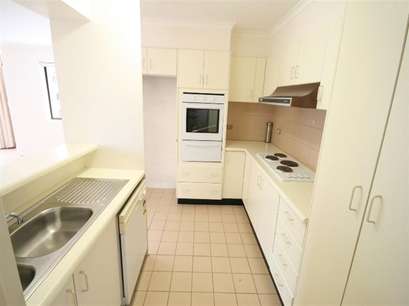 2 Bright Street, Kangaroo Point QLD 4169