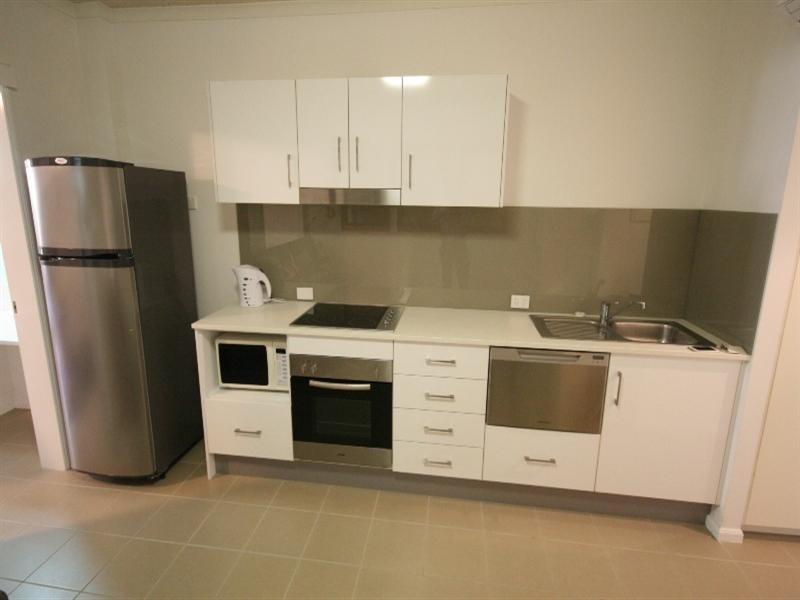 85 Deakin Street, Kangaroo Point QLD 4169