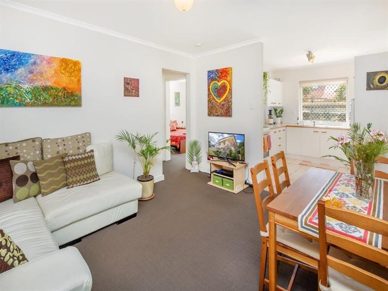 2/49 Lockerbie Street, Kangaroo Point QLD 4169