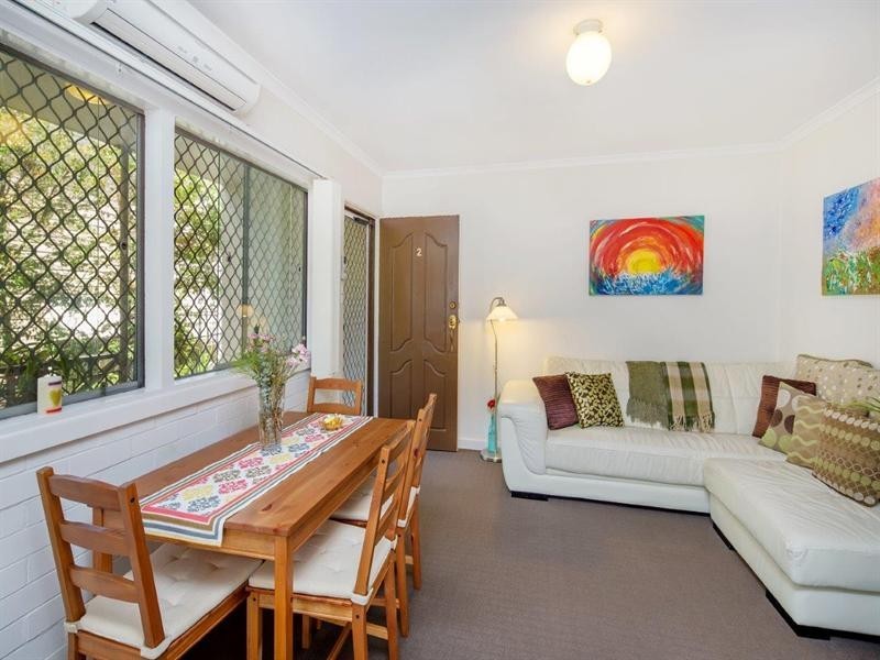 2/49 Lockerbie Street, Kangaroo Point QLD 4169