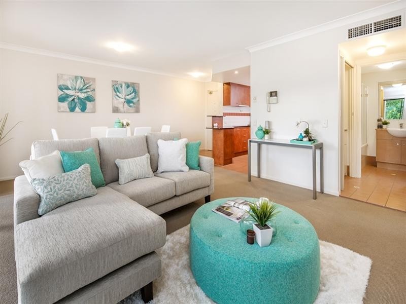 64 Lambert Street, Kangaroo Point QLD 4169