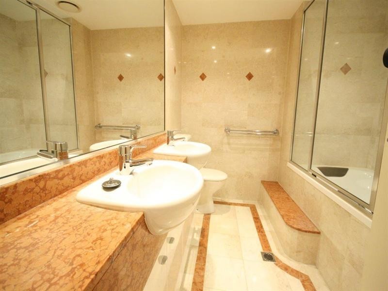 308/36 Macdonald, Kangaroo Point QLD 4169