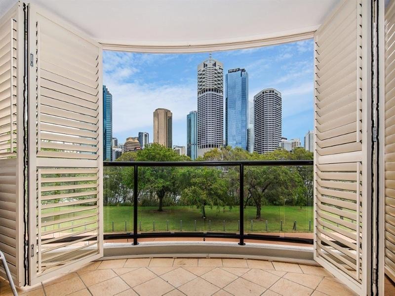 308/36 Macdonald, Kangaroo Point QLD 4169