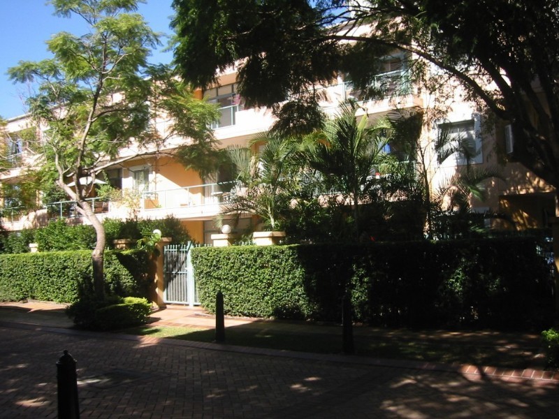 10 Goodwin Street, Kangaroo Point QLD 4169