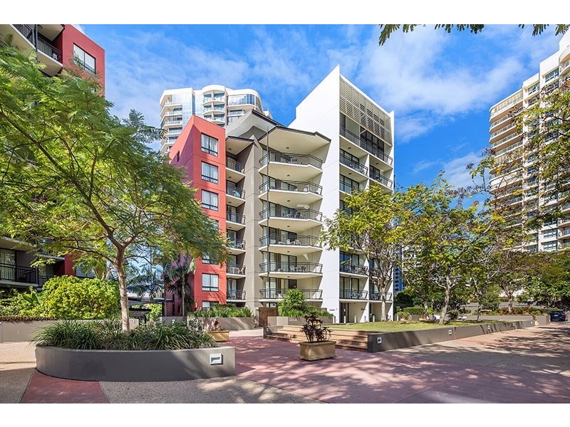 15 Goodwin Street, Kangaroo Point QLD 4169