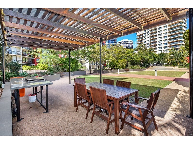 15 Goodwin Street, Kangaroo Point QLD 4169