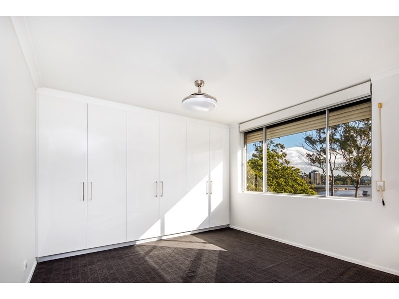 132 River Terrace, Kangaroo Point QLD 4169