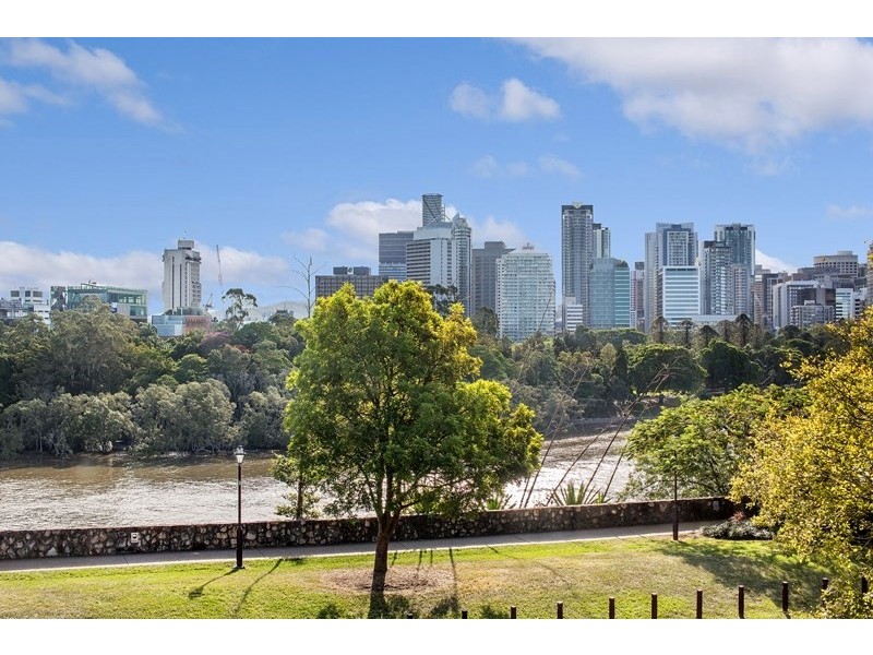 132 River Terrace, Kangaroo Point QLD 4169