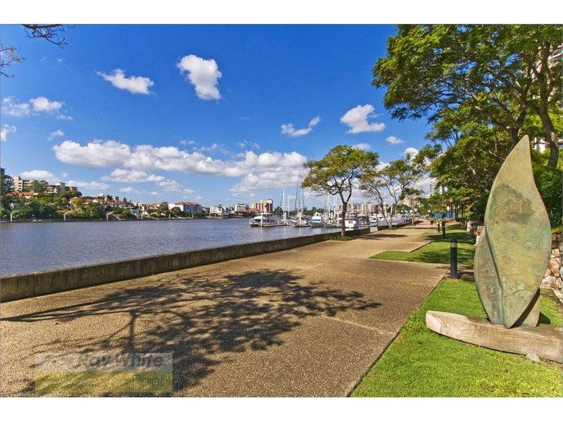 5076/55 Baildon Street, Kangaroo Point QLD 4169