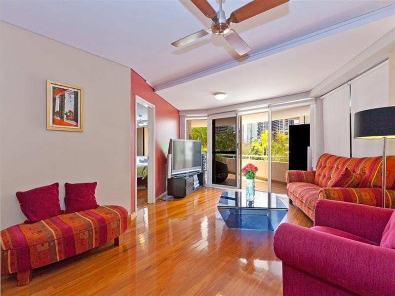 16 Bright Street, Kangaroo Point QLD 4169