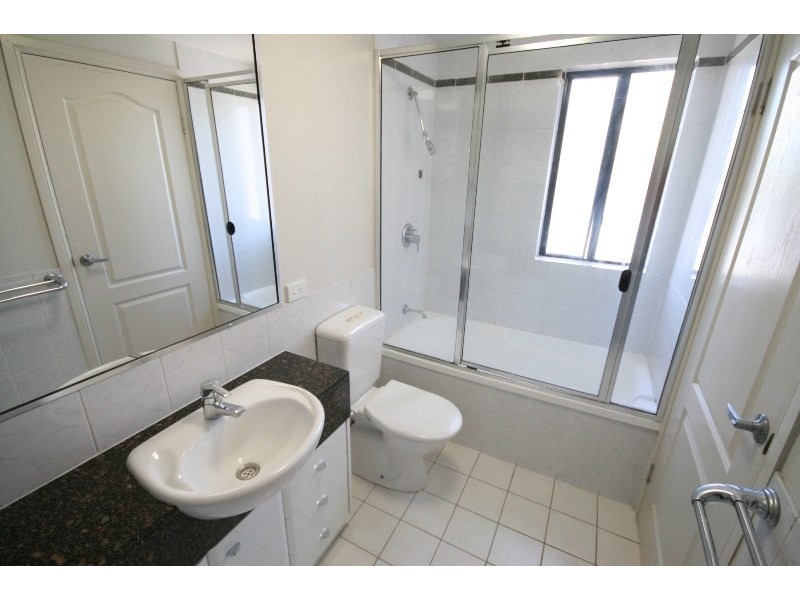 40 Bell Street, Kangaroo Point QLD 4169