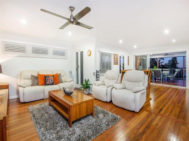 23 Walkers Drive, Balmoral QLD 4171