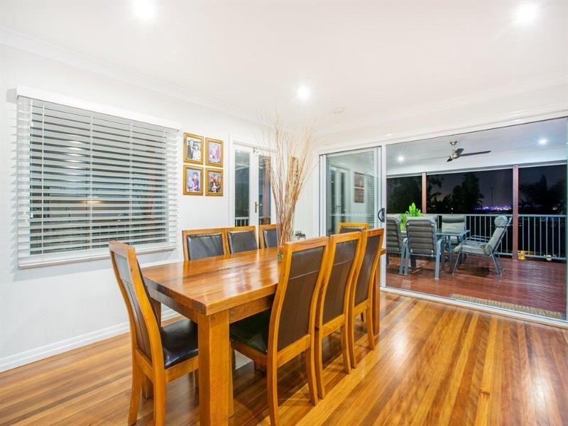 23 Walkers Drive, Balmoral QLD 4171