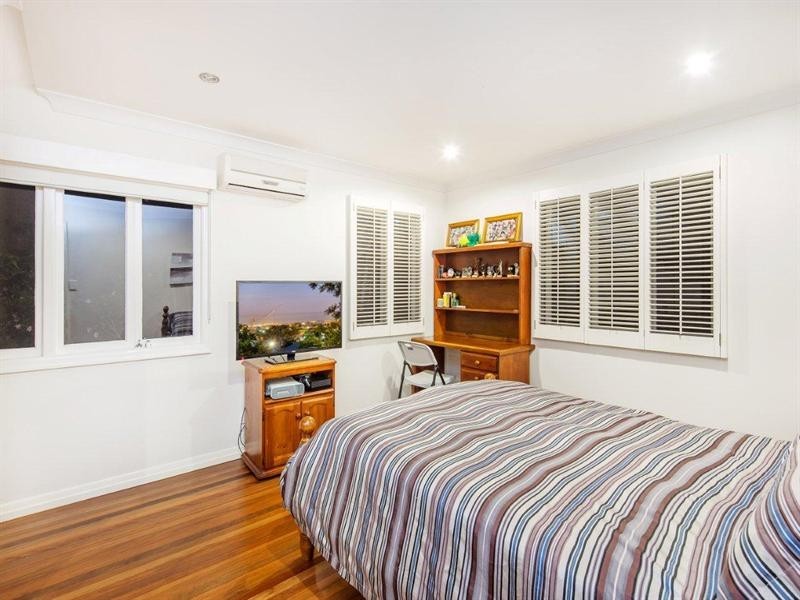 23 Walkers Drive, Balmoral QLD 4171