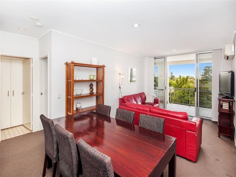 33 Lytton Road, East Brisbane QLD 4169