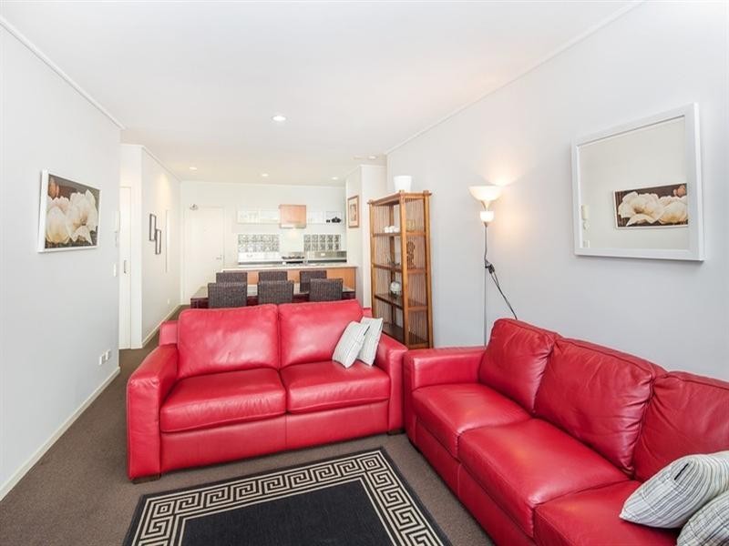 33 Lytton Road, East Brisbane QLD 4169