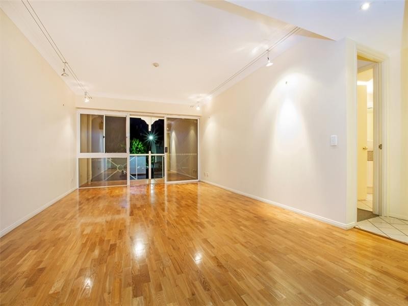 236 River Terrace, Kangaroo Point QLD 4169