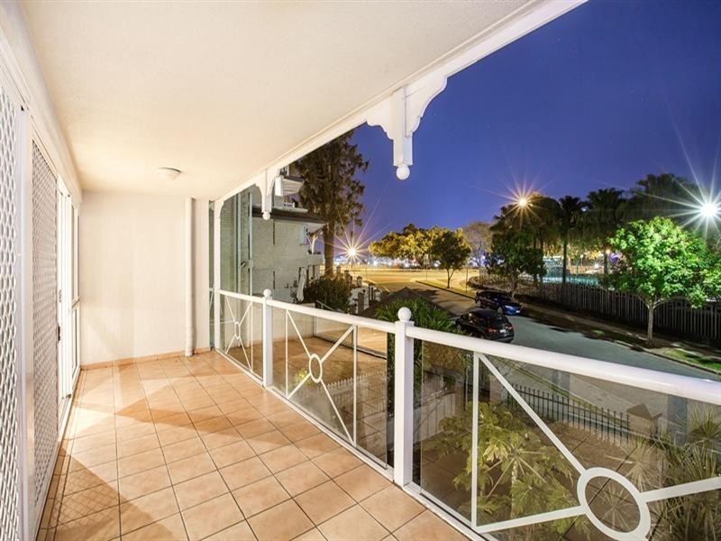 236 River Terrace, Kangaroo Point QLD 4169
