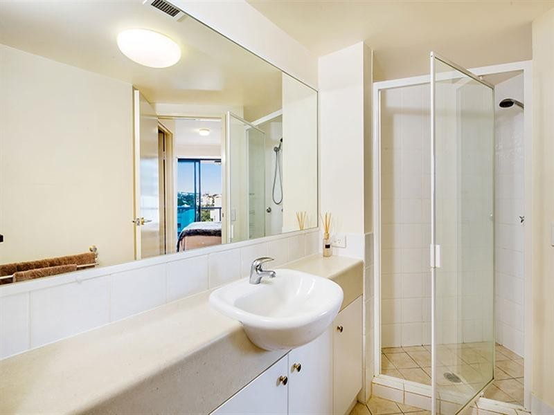 24/29 Darragh Street, Kangaroo Point QLD 4169