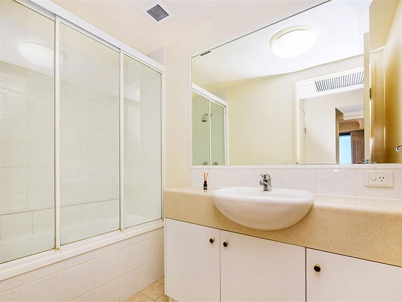 24/29 Darragh Street, Kangaroo Point QLD 4169