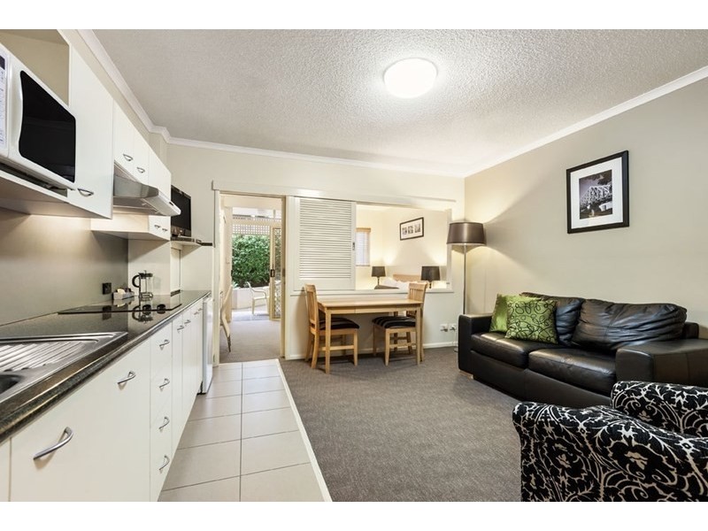 238/85 Deakin Street, Kangaroo Point QLD 4169