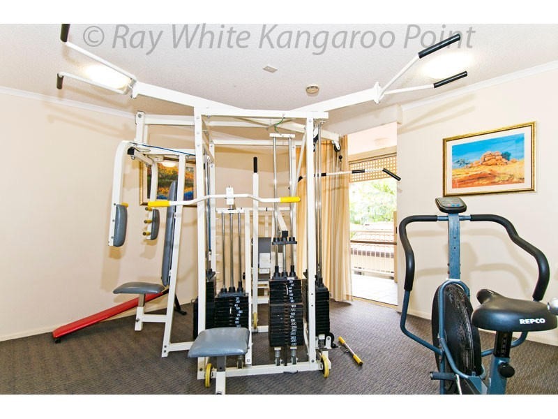238/85 Deakin Street, Kangaroo Point QLD 4169