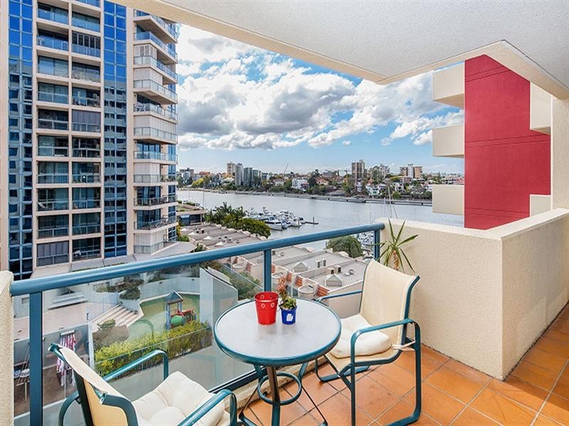 611/44 Ferry Street, Kangaroo Point QLD 4169